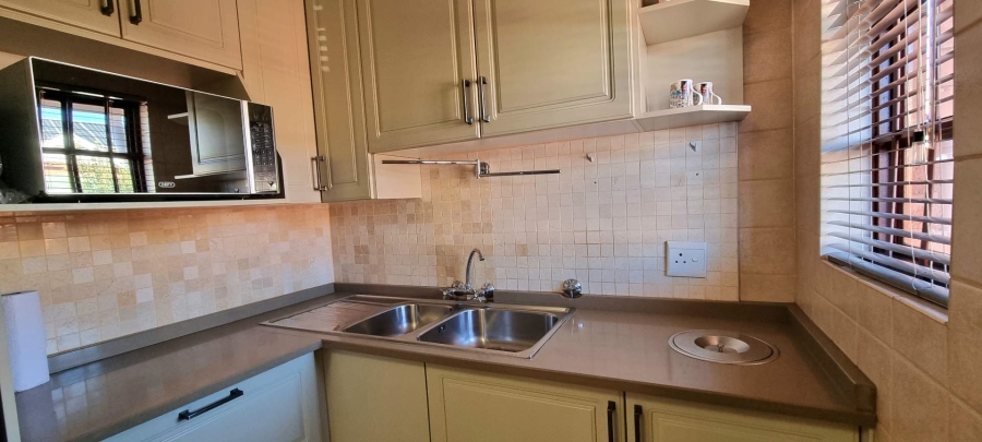 2 Bedroom Property for Sale in Heuwelsig Free State